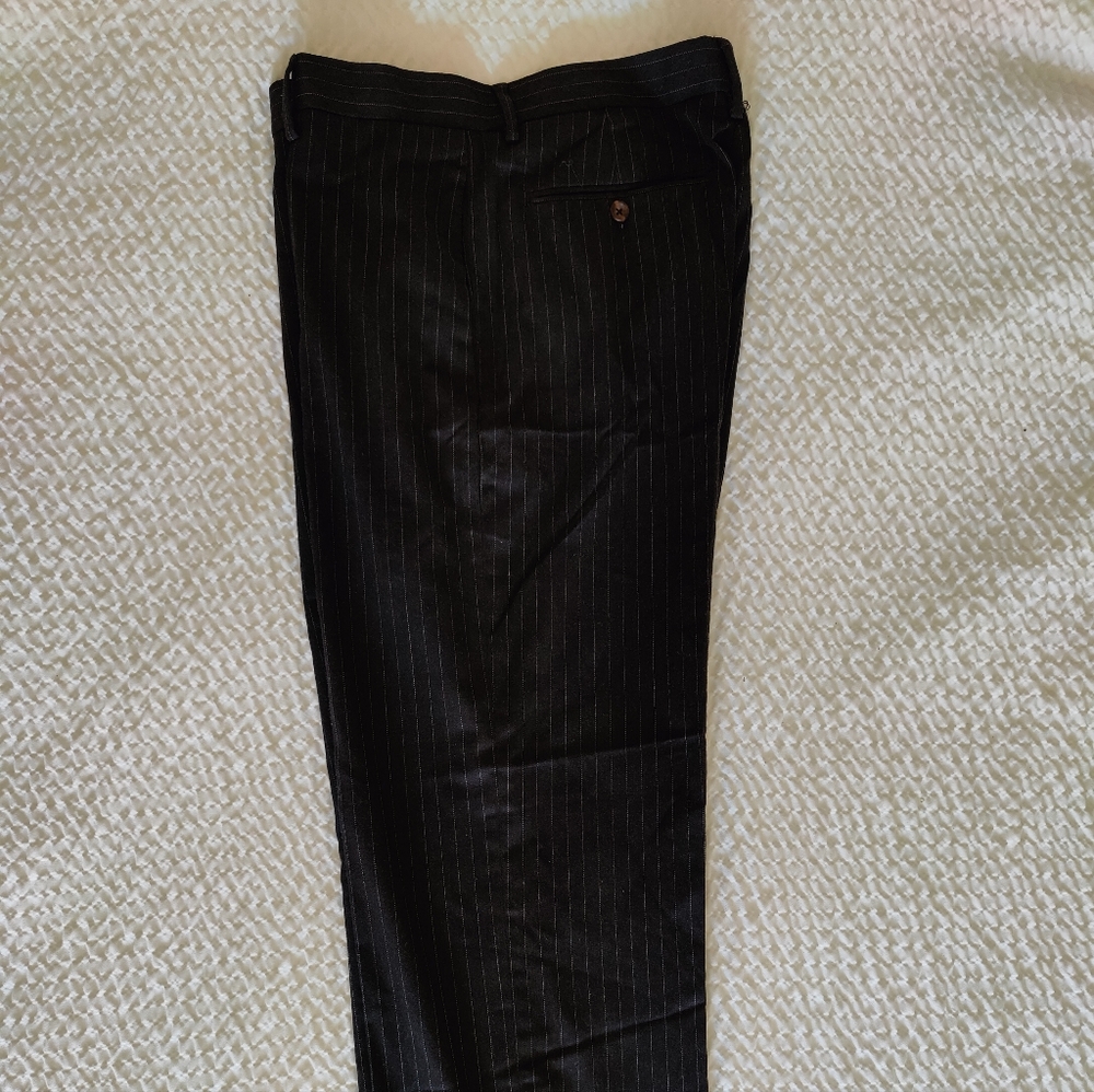 MERONA DARK GRAY MENS SLACKS WITH PINSTRIPES. SIZE 32W 30L